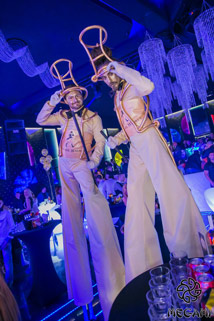 image stilts show
