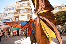 image stilts show